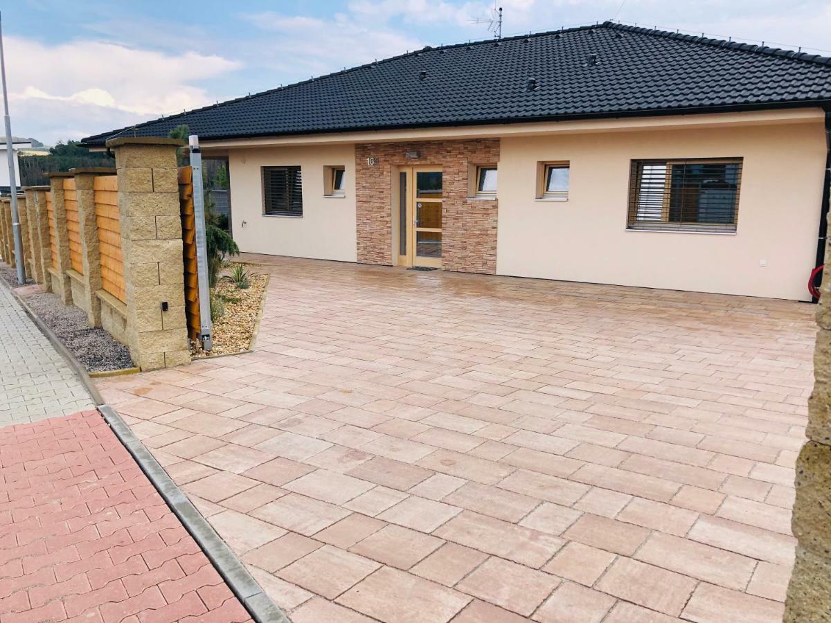 Luxury Spa Villa Kraluv Dvur Экстерьер фото